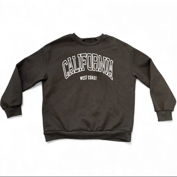 SHEIN Tops - Black California Crewneck Sweater